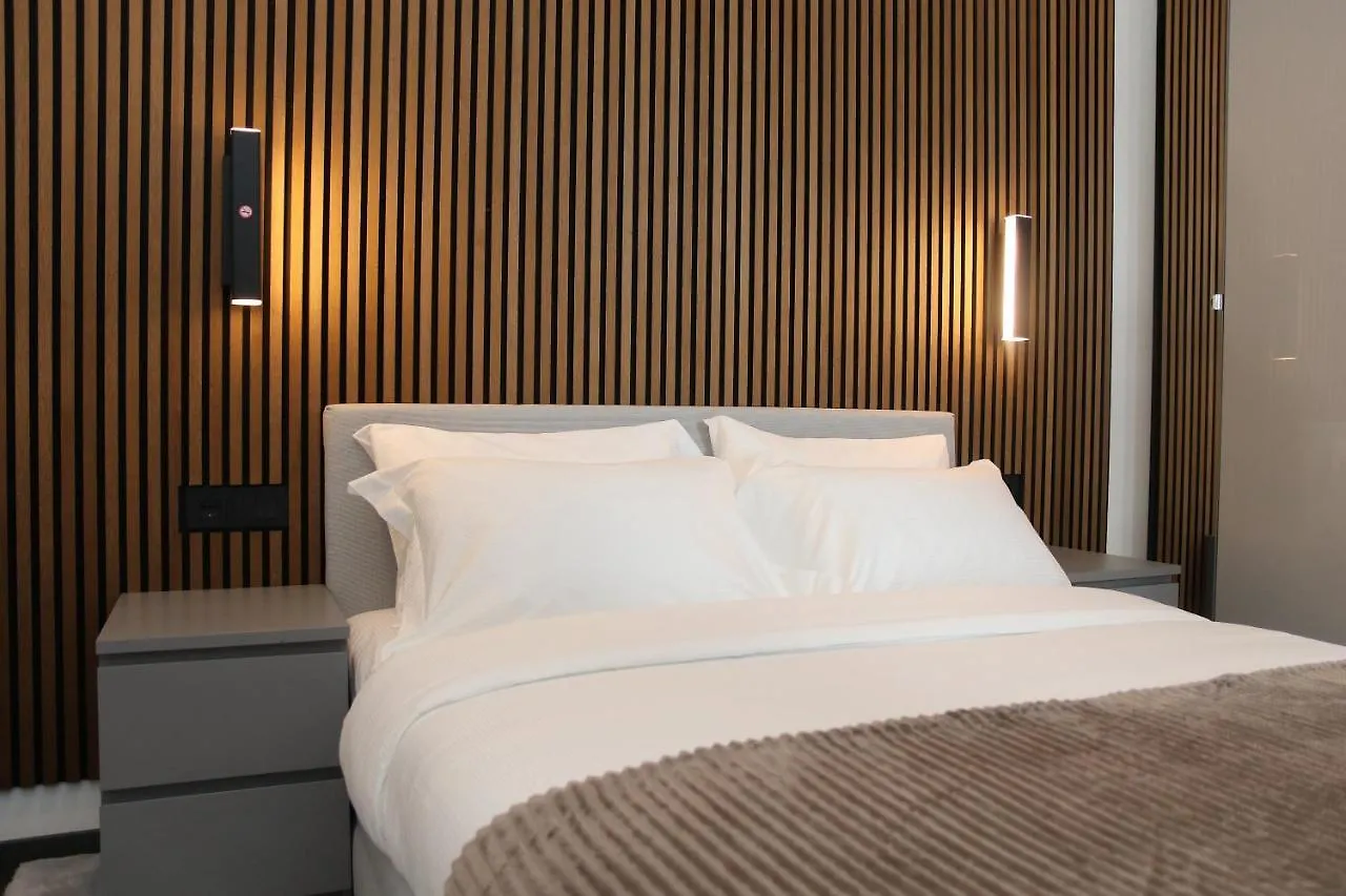 Διαμέρισμα Luxury Pure! Bazzoni 2-Room Suite, Fully Equipped Όλμπια